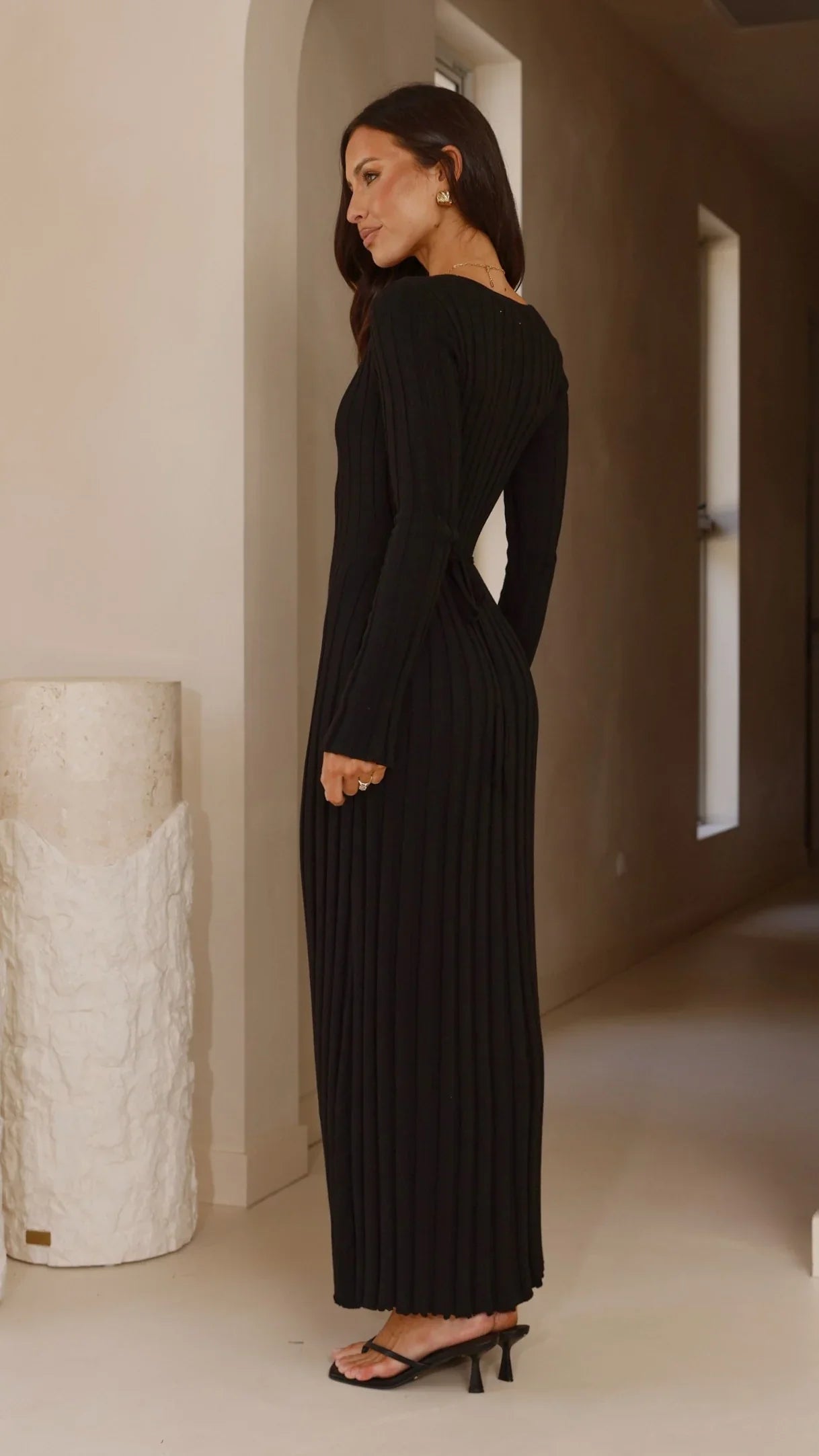 Cyra Long Sleeve Maxi Dress - Black